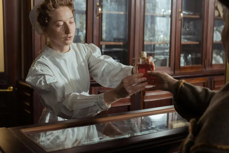 When Doctors Sold Dreams: The Victorian Origins of Influencer Marketing