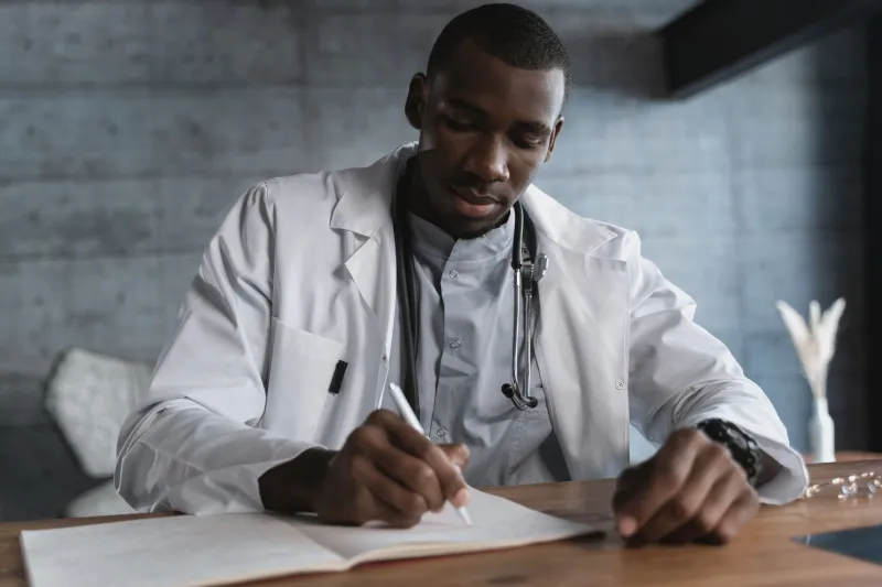 The White Coat Doctrine: How Postwar Advertisers Discovered That Authority Beats Evidence Every Time